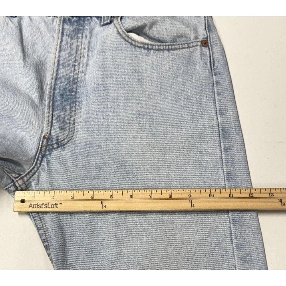 Vtg Levi's 501 Jeans Men's Fits 32x30.5 Light Wash Made In USA (tagged 34x32)